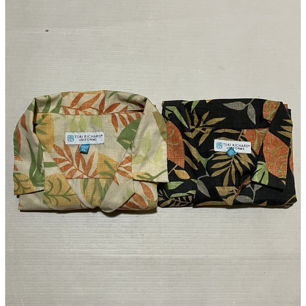 Lot Of 2 Tori Richard Uniform Hawaiian Shirt Top Womens Size XL Uniforms *READ*